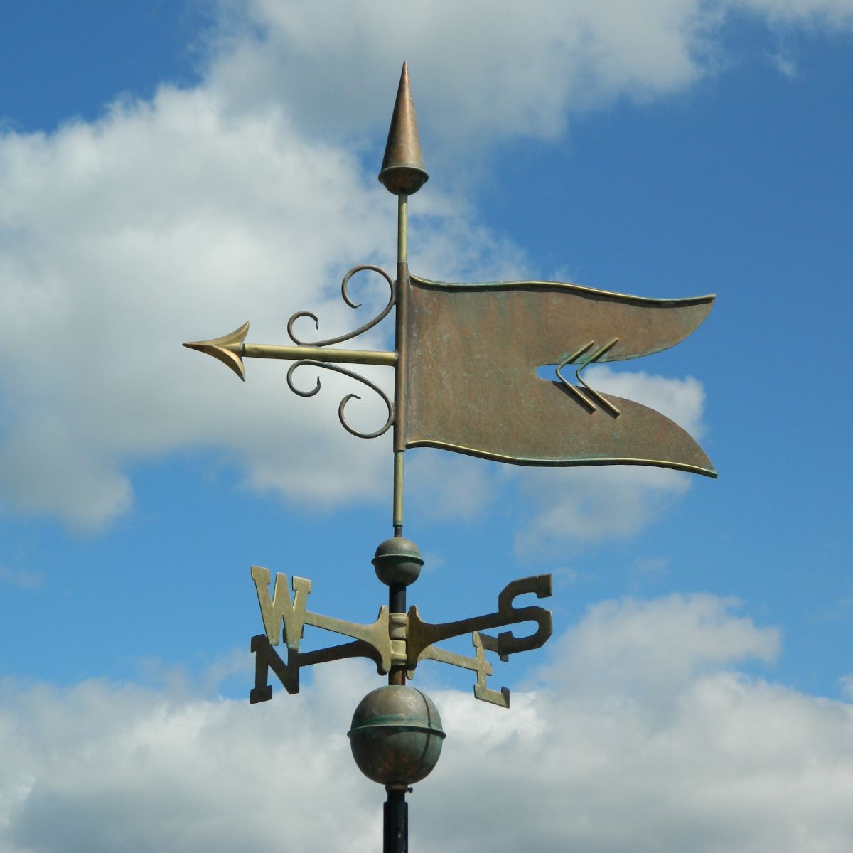 aged_copper_banner_verdigris_weathervane