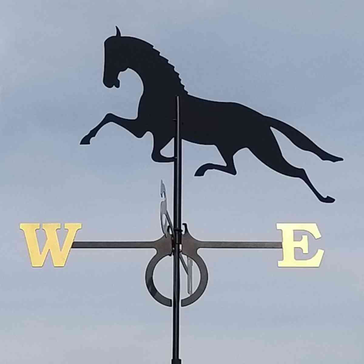 Large_horse_weathervane