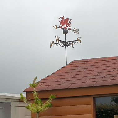 Red_Welsh_Dragon_Weathervane_Instaleld_On_Shed